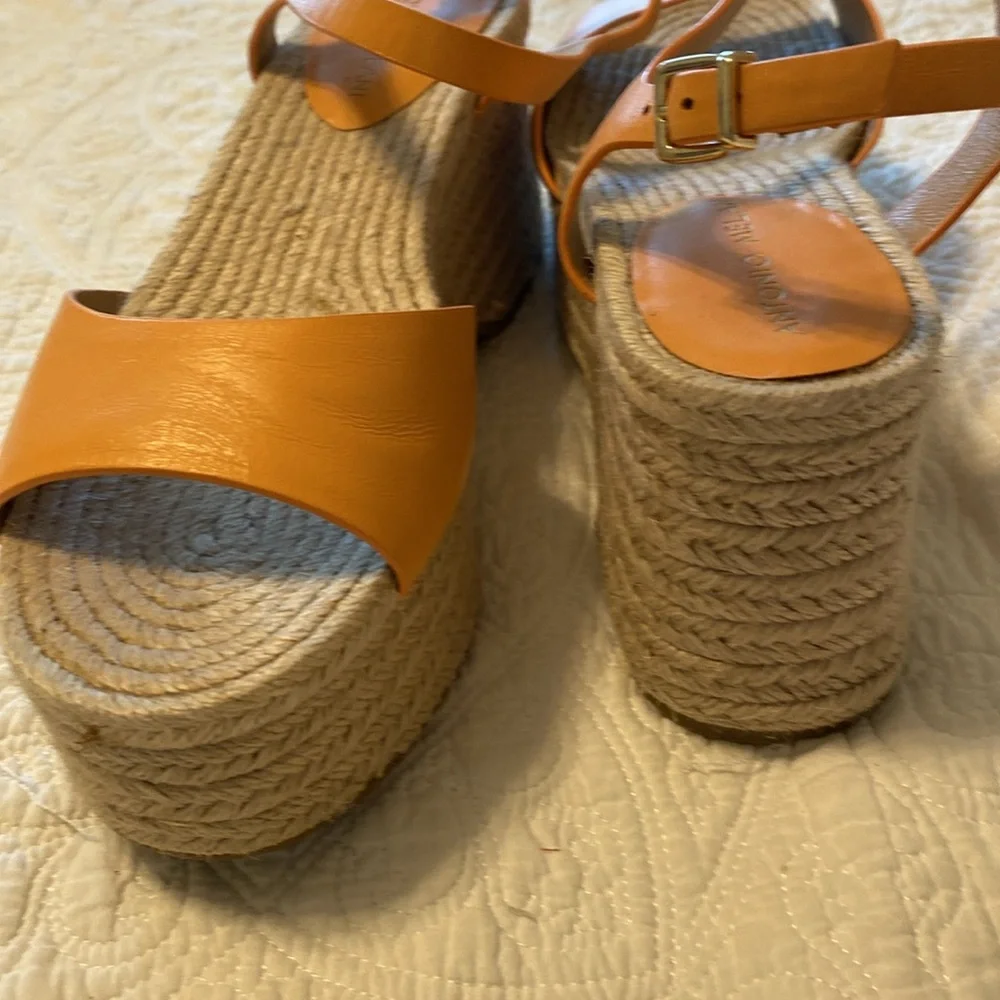 Brand new Antonio Melani light orange‎ leather platform shoe with buckle